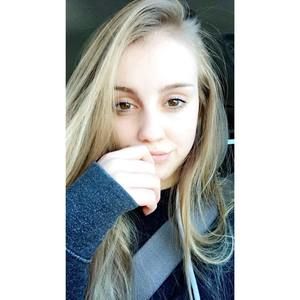 Meet your Posher, Desiree